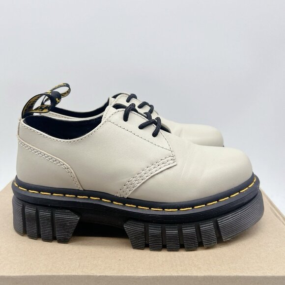 Dr. Martens Audrick 3-Eye Platform Lace Up Shoe VINTAGE TAUPE Nappa Lux US 6 - Picture 2 of 14